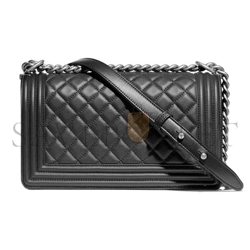 CHANEL CAVIAR MEDIUM CALFSKIN QUILTED BOY FLAP BLACK A67086 Y09953 94305 (25*15*9cm)